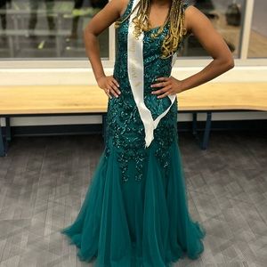 Size 6 Forest Green Prom dress.
